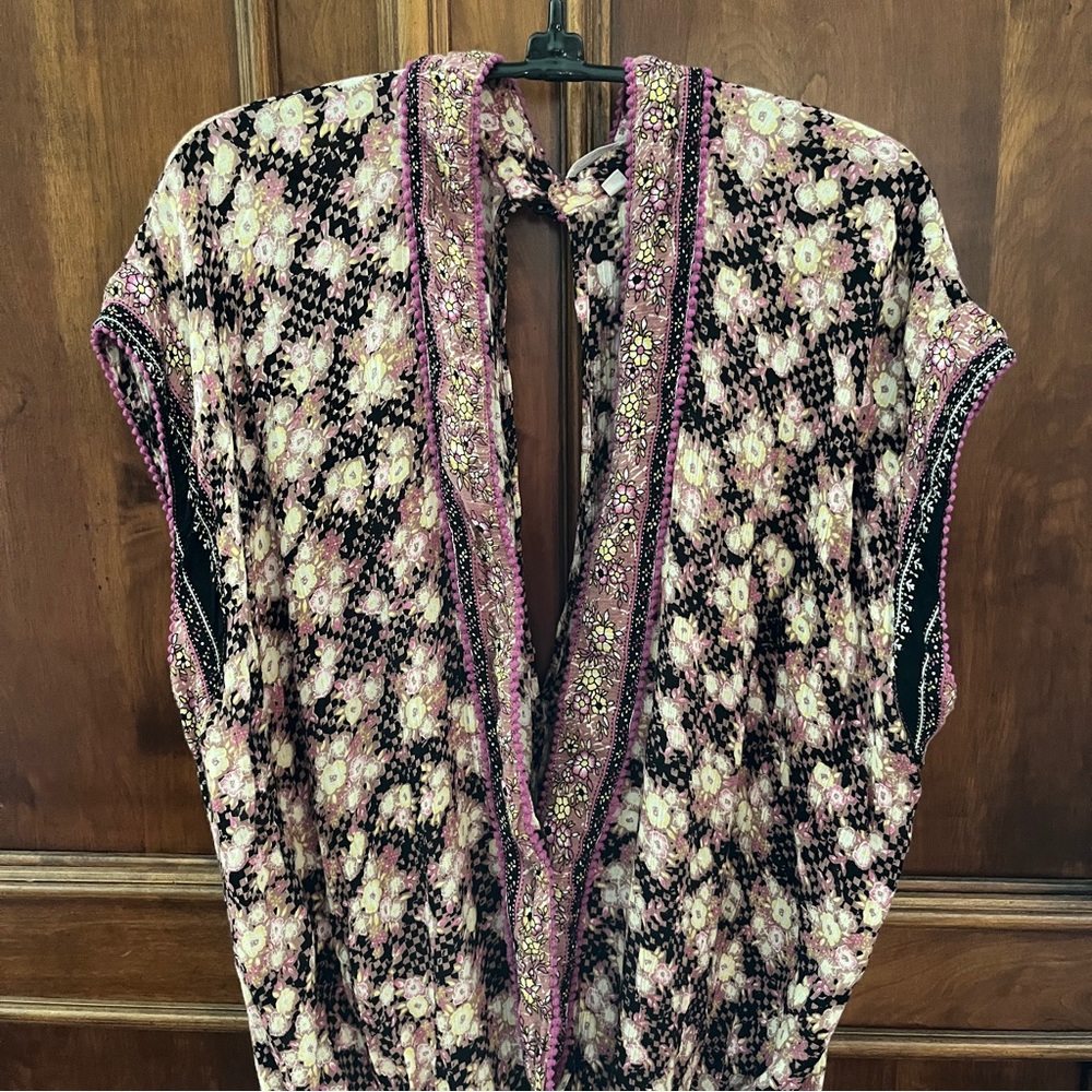 Poupette St Barth Romper, size Medium - Picture 5 of 11